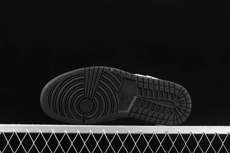 All categories Air Jordan Jordan series basketball shoes Air Jordan 1 Mid Air Jordan 1 Mid AJ1 Joe 1 white apricot milk coconut cream China basketball shoes BQ6472-121